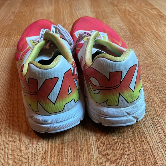 Hoka One One Tracer - Picture 2 of 7